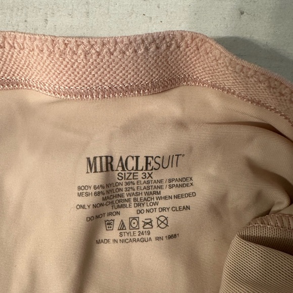 Miraclesuit highwaisted shape wear. Size 3x NWT. - Picture 5 of 8